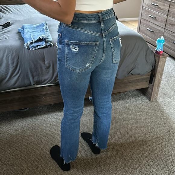 Free People distressed jeans - Picture 5 of 6